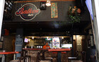 "BALKON BAR": Udobno mesto za kafu, pivo, pikado turnire i žurke