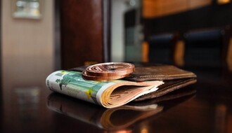 Analize: Prosečna plata u Srbiji iznosi 422 evra i među najnižima je u Evropi