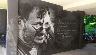 Mural posvećen Balaševiću ponovo išaran šovinističkim grafitima