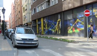 FOTO: Izmenjen režim saobraćaja u ulicama Laze Kostića i Augusta Cesarca