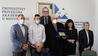 FOTO: Nagrade za najbolje učesnike projekta "Dani informatike u školama Vojvodine" 