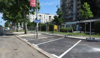 FOTO: Na Bulevaru oslobođenja rekonstruisano 130 parking mesta