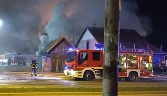 Požar u dvorištu fabrike u Futogu (VIDEO)