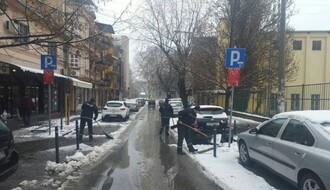 Zimska služba Grada obaveštava da se parking mesta čiste po prioritetima