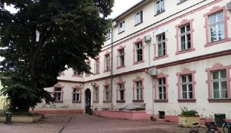 Gotov raspust, novosadski đaci redovno kreću u školu