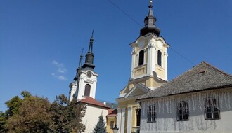 Sveštenik iz Sremskih Karlovaca osuđen jer je proneverio 98.500 evra