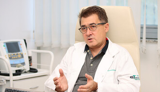 Prim. dr sci. med. Mihajlo Jecković, specijalista radiologije: Ultrazvuk crevnog trakta potreban je sve većem broju pacijenata