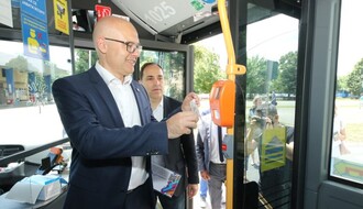 Predstavljen modernizovan vozni park GSP-a, EBRD će pomoći kupovinu 10 električnih autobusa