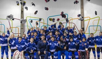 "NS STARS": Novosadski dvanaestogodišnjaci Prvaci Srbije u hokeju na ledu