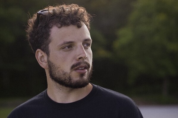 Filip Grujić, pisac: Samo se iz ljubavi, prećutano razume, a izgovoreno – oprosti